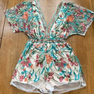 Beautiful floral romper!